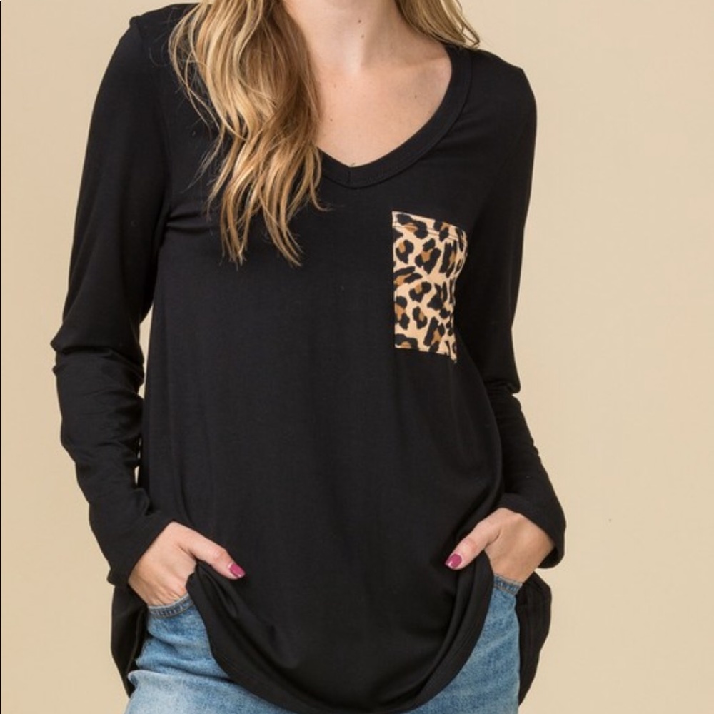 NEW Leopard Pocket Knit Long Sleeve Top